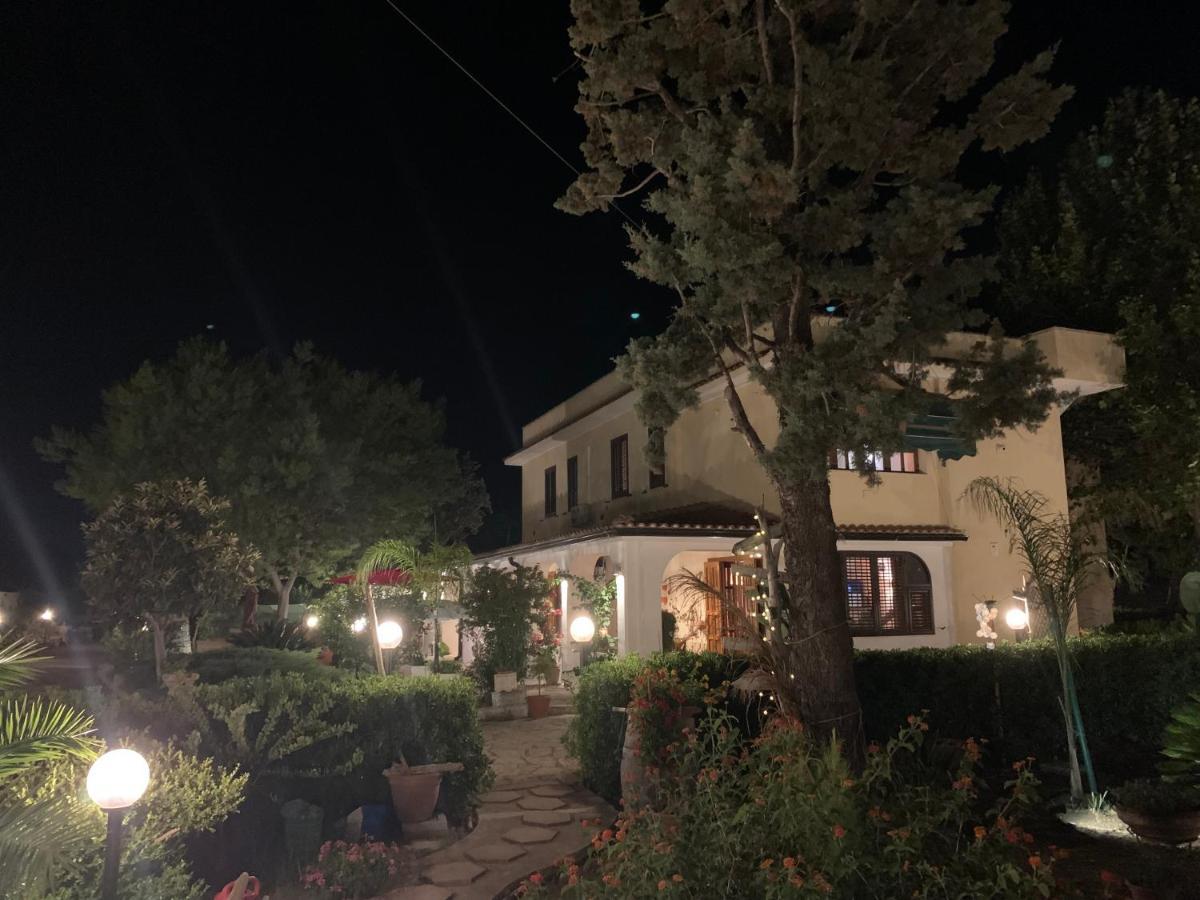 ברינדיזי Villa Anna Guesthouse מראה חיצוני תמונה